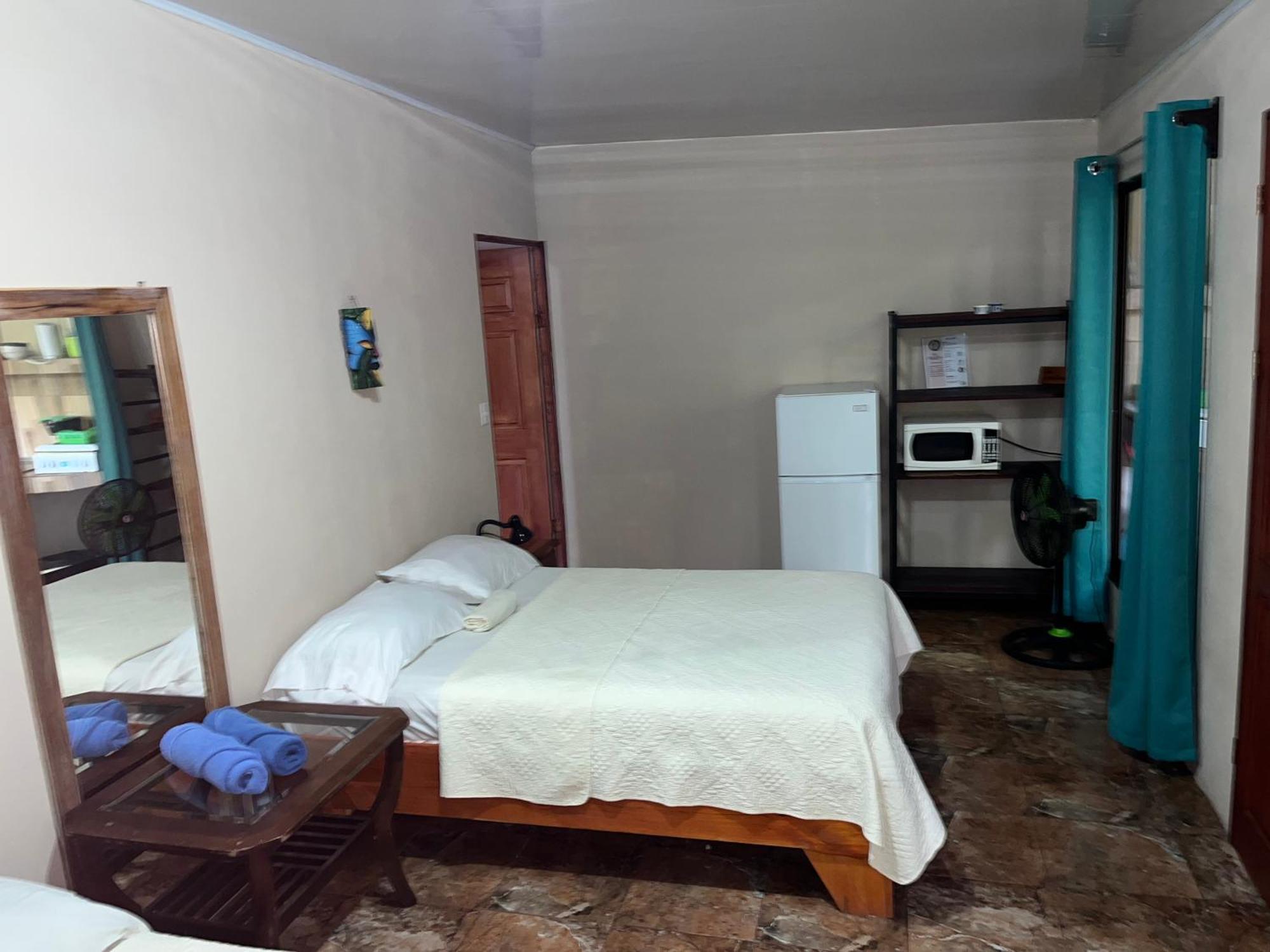 Casa Escondida Apartments Manuel Antonio Luaran gambar